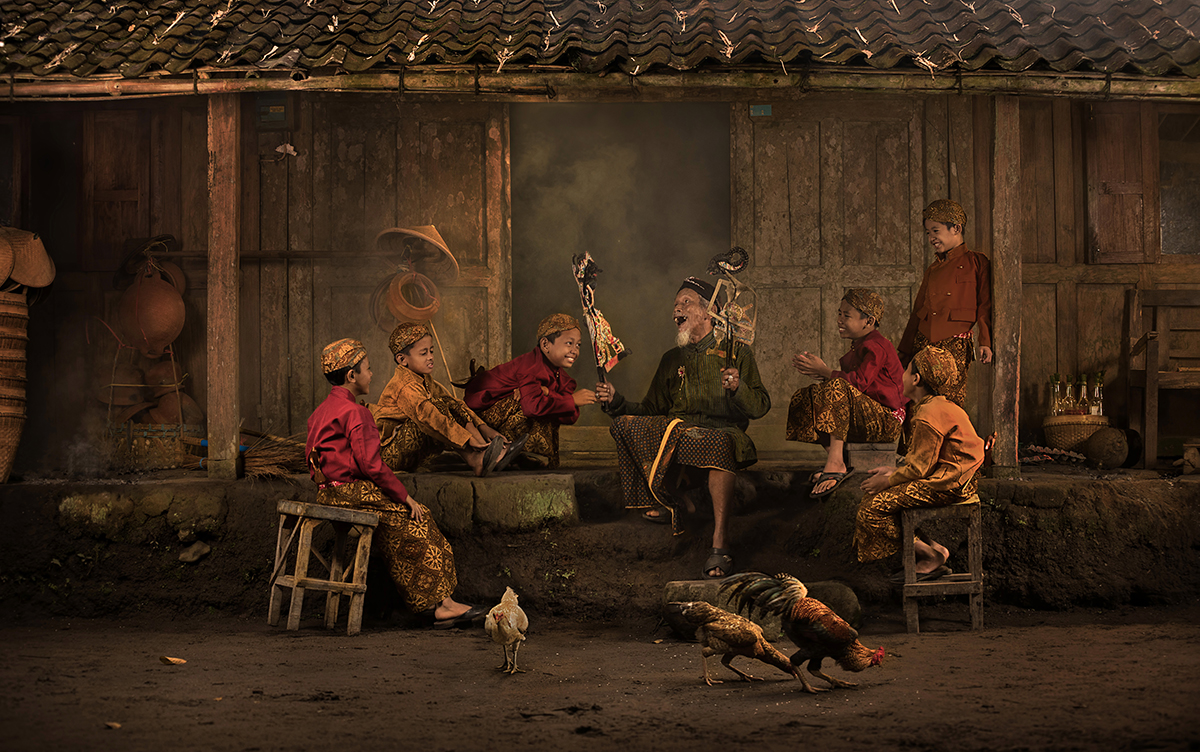 Story Teller