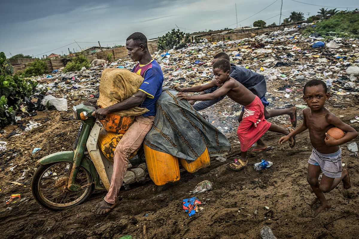 Boraka. Gasoline Traffickers. Destroyers of the Environment