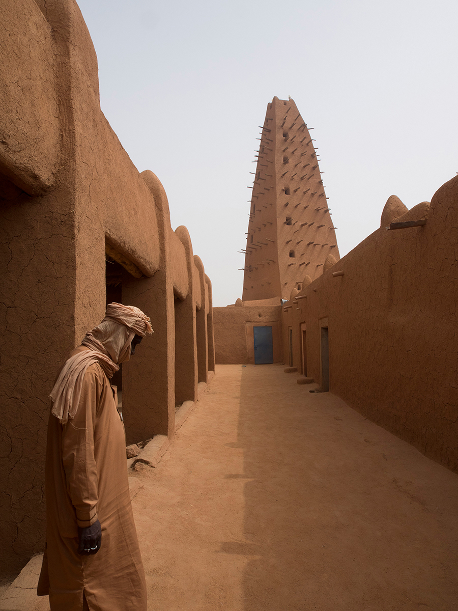 Gateway to the desert