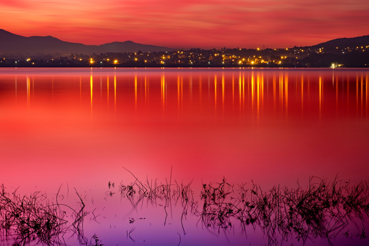 In the red sky conflagration, saying goodbye to the day