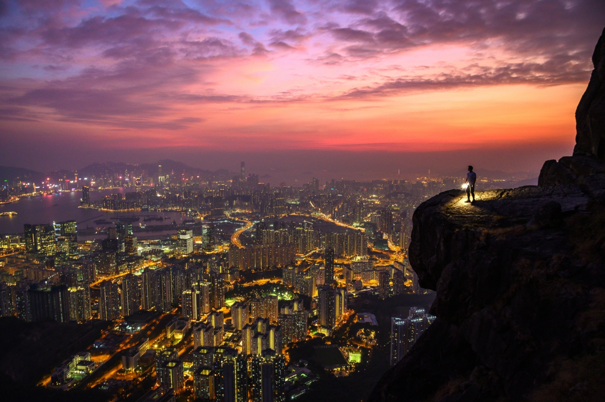 A sunset of the Pearl of the East