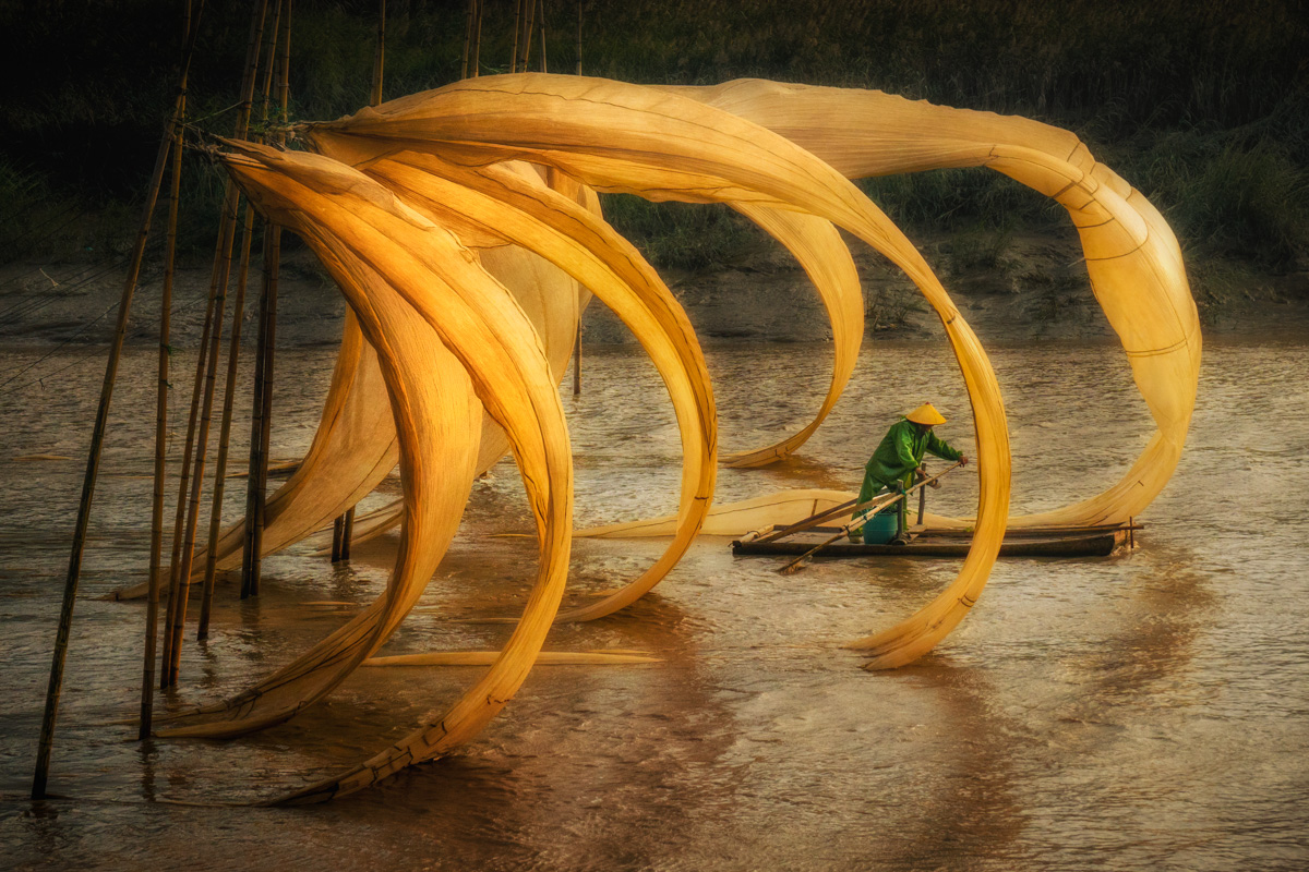 Fishing Nets in the Wind 1