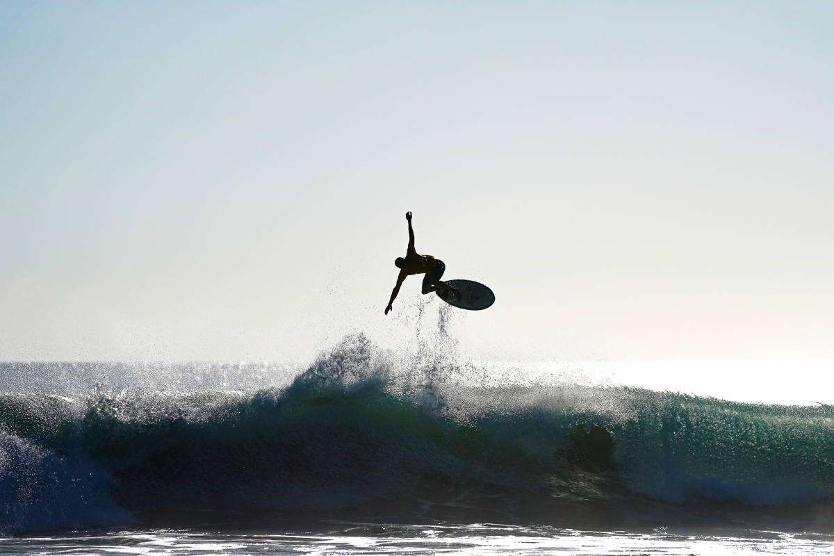 Airborne Surf