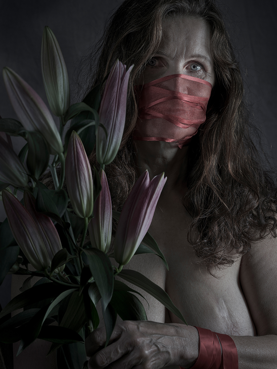 The pale moonlight of silence - Christine