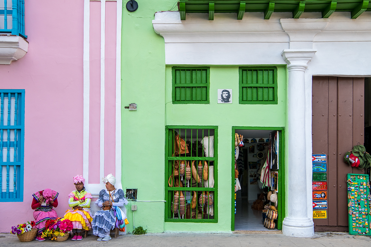 Everything here is so beautifully colorful - but unfortunately without fun