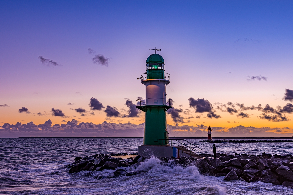 Westmole Warnemünde bei Sonnenaufgang
