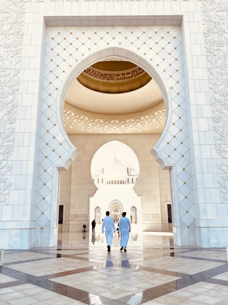 An Afternoon in Abu Dhabi