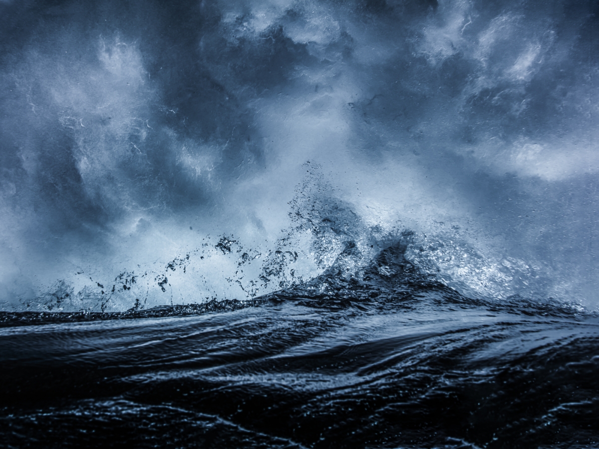 Edge of the wave. Mountain