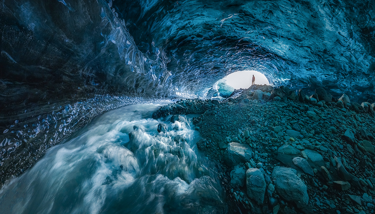 ICE WORLD