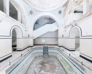 Varshets bath house
