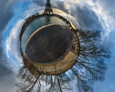 Crowning La Seine