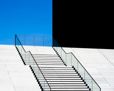 stair to the blu