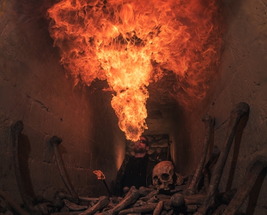 Fire 'n' bones