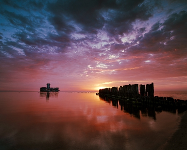  The colors of silence