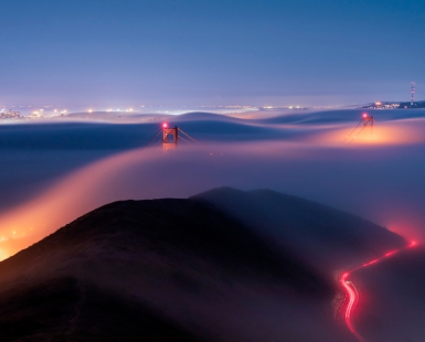 golden gate bridge in low fog