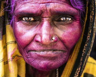 THE UNIVERSE IN THE EYES