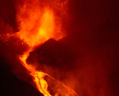 Mount Etna Eruption 29 - 30 April 2025