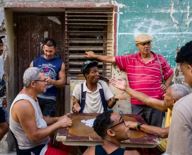 Friendly game of dominos in Havana Centro