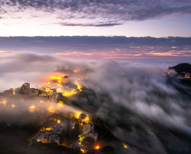 Seasonal sea of cloud